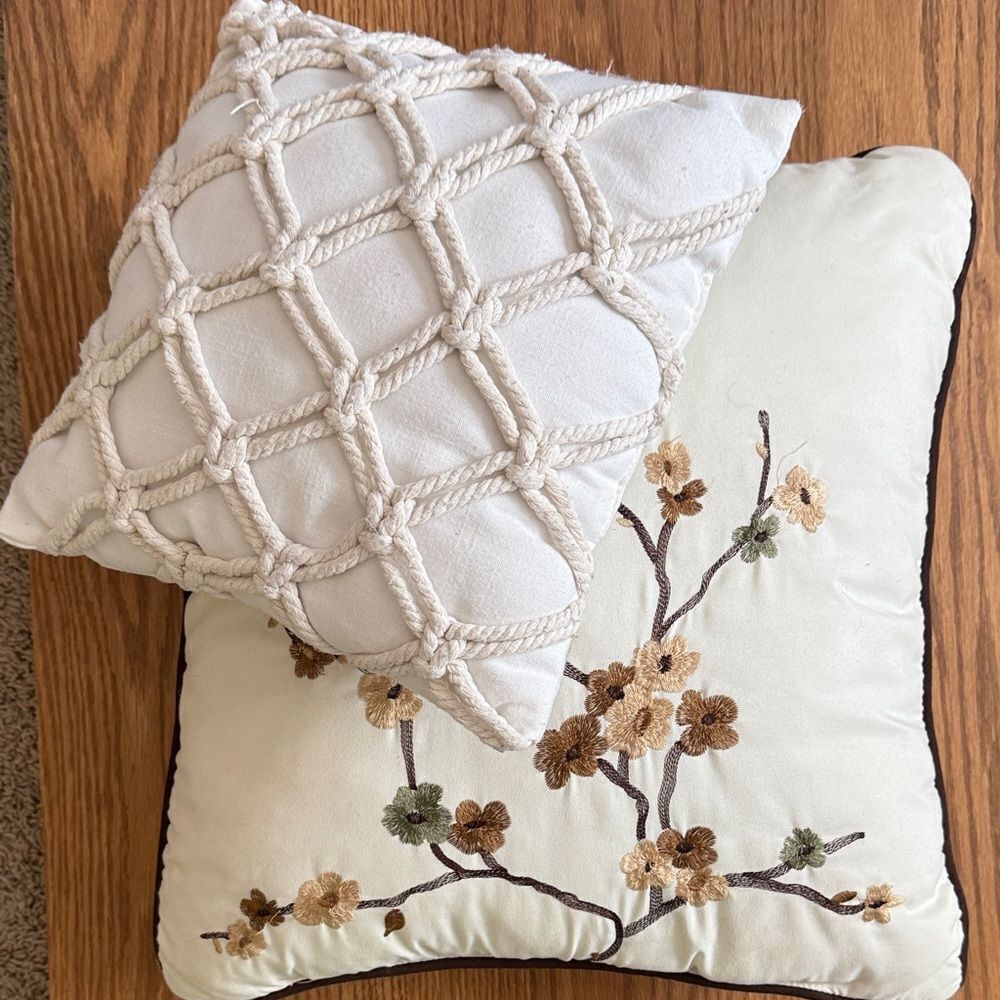 Decorative Cream embroidered flowers Pillow set with small Knotted Design pillow